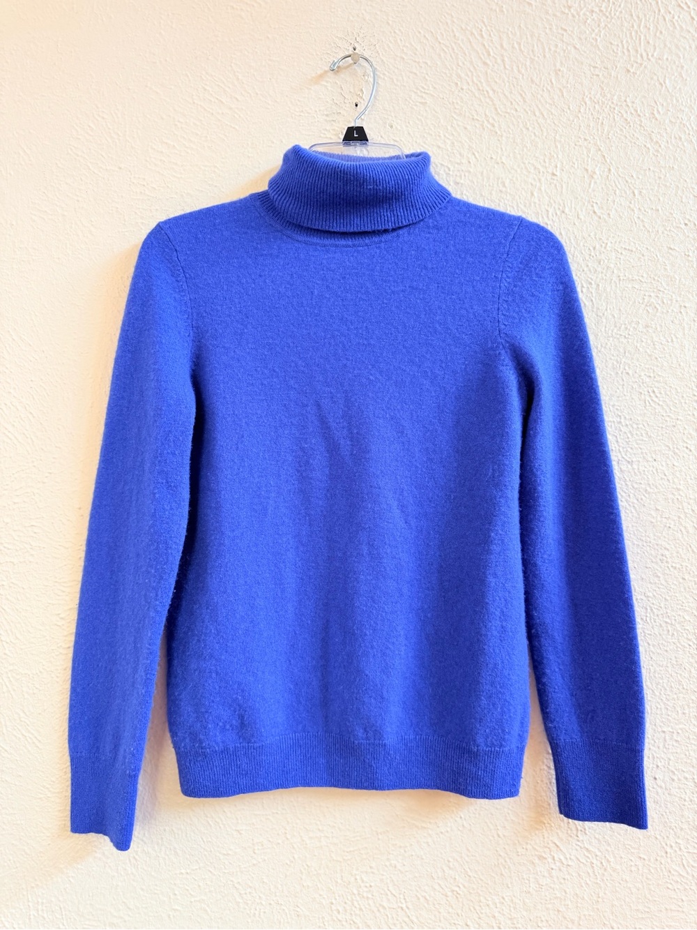Talbots cashmere turtleneck sweater in royal blue